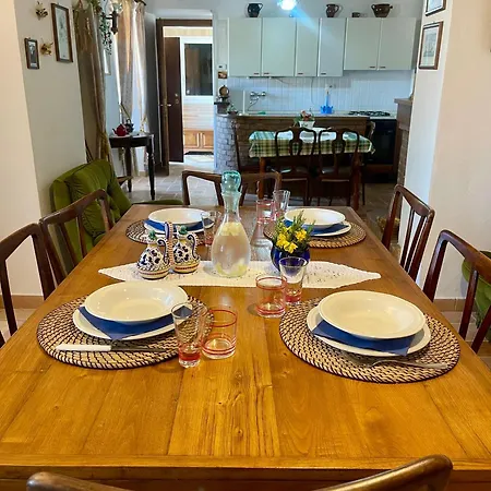 Cabruno Del Corbezzolo 度假居 *