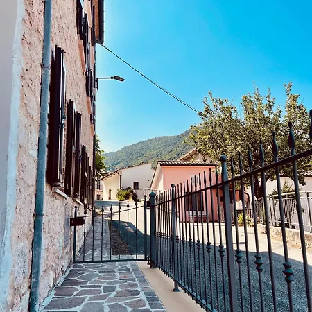 Dom wakacyjny Cabruno Del Corbezzolo Serra SantʼAbbondio